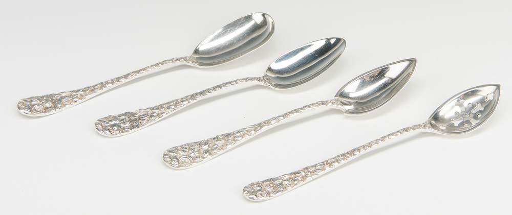 Kirk & Sons Repousse Flatware + more, 80 total Pcs. - Image 6 of 26