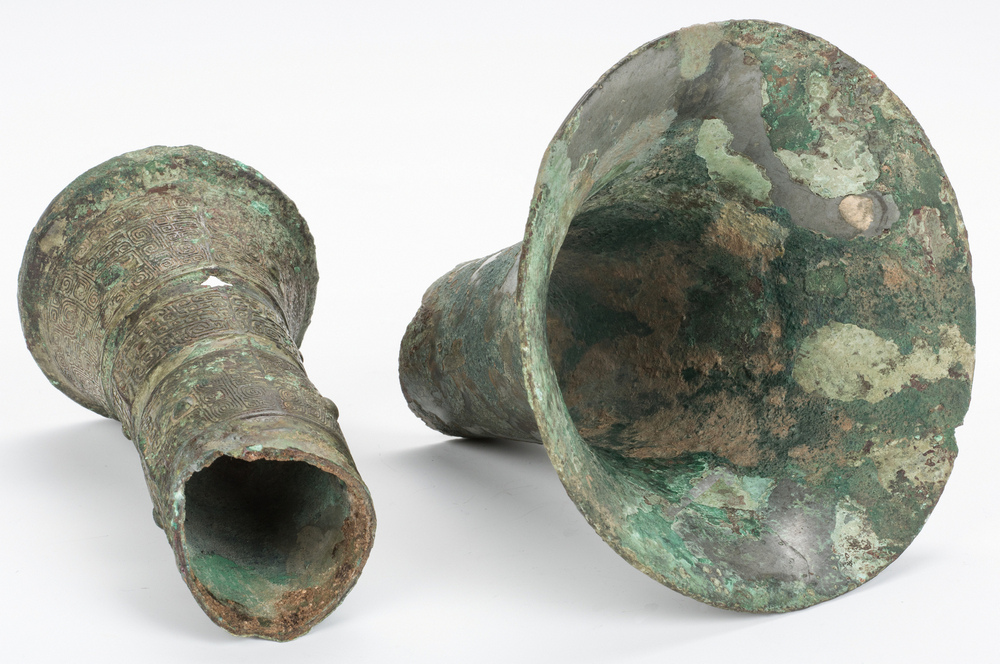 Rare Chinese Archaic Bronze Wine Vessel - Image 9 of 12