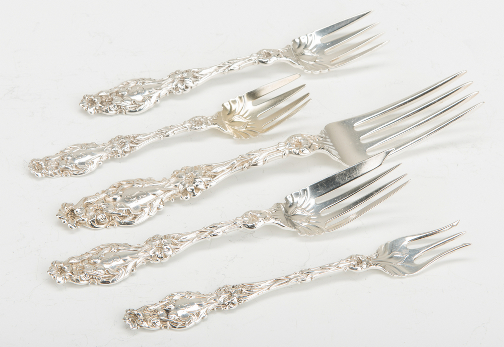 Whiting Lily Pattern Sterling Flatware, 128 pcs. - Image 8 of 11