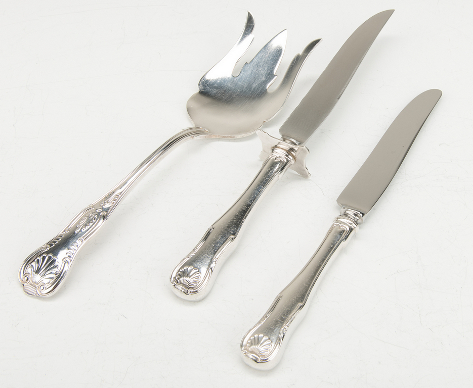 146 pcs. Kirk King's Pattern sterling flatware - Image 5 of 10