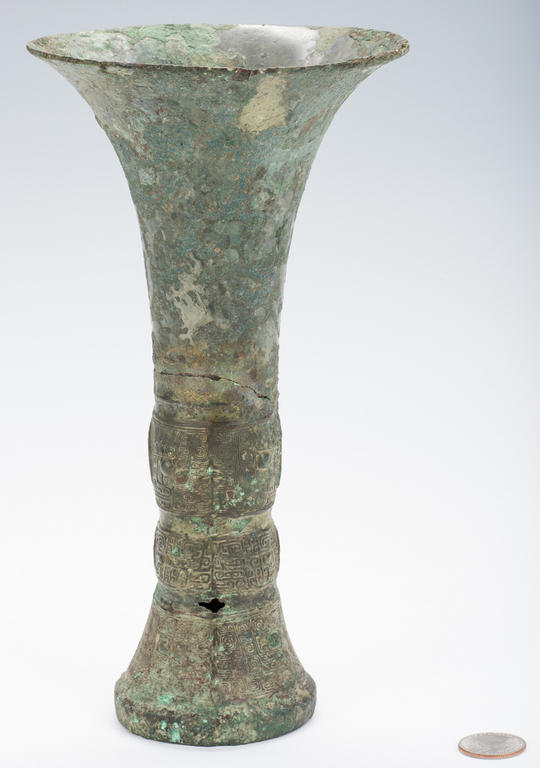 Rare Chinese Archaic Bronze Wine Vessel - Image 2 of 12