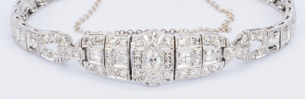 Art Deco Platinum Diamond Bracelet - Image 3 of 9