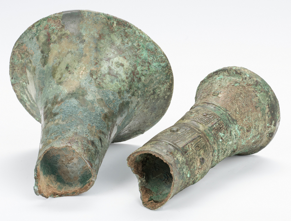 Rare Chinese Archaic Bronze Wine Vessel - Image 7 of 12