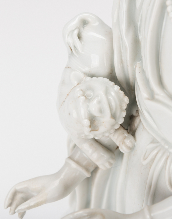 Blanc de Chine Porcelain Quan Yin Figure - Image 14 of 18