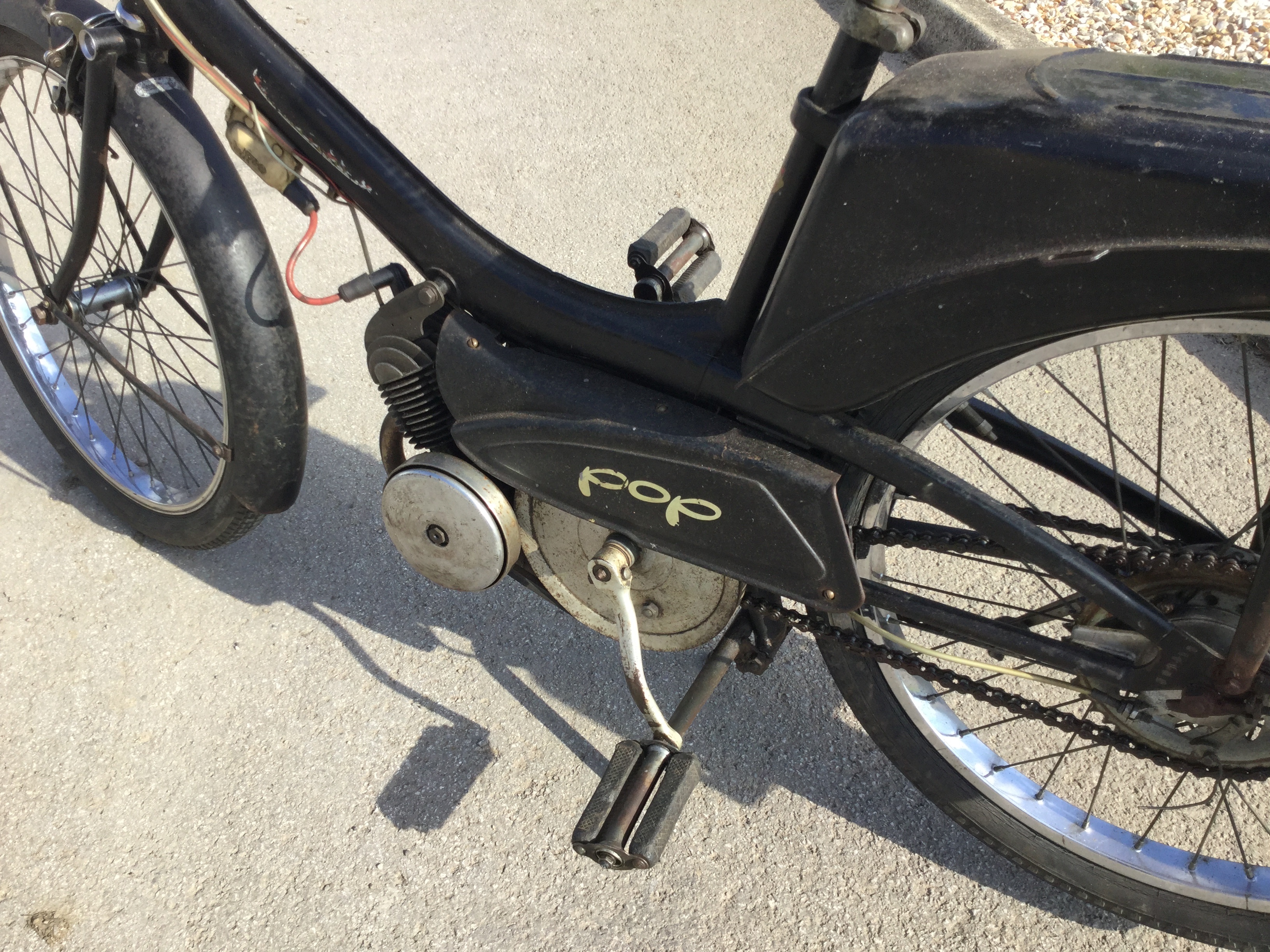 EXTRA LOT: A circa 1966 Raleigh Runabout restoration project, black. - Image 3 of 5