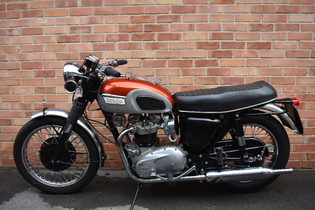 A 1969 Triumph Bonneville, registration number VRX 65H, frame number HC23306, - Image 2 of 6