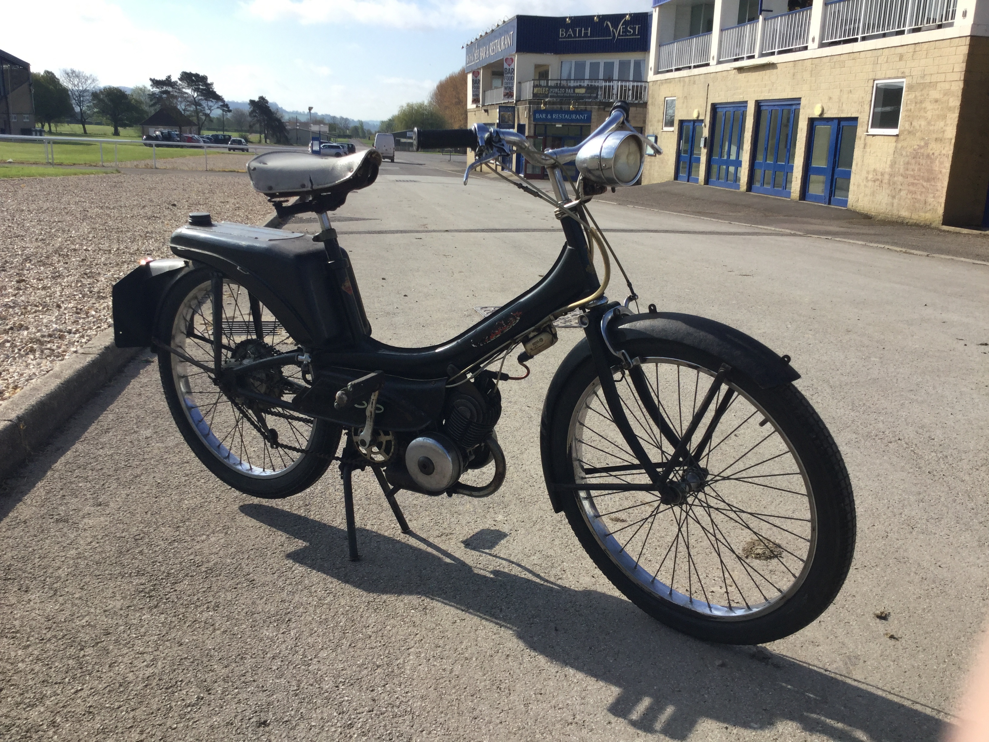 EXTRA LOT: A circa 1966 Raleigh Runabout restoration project, black.