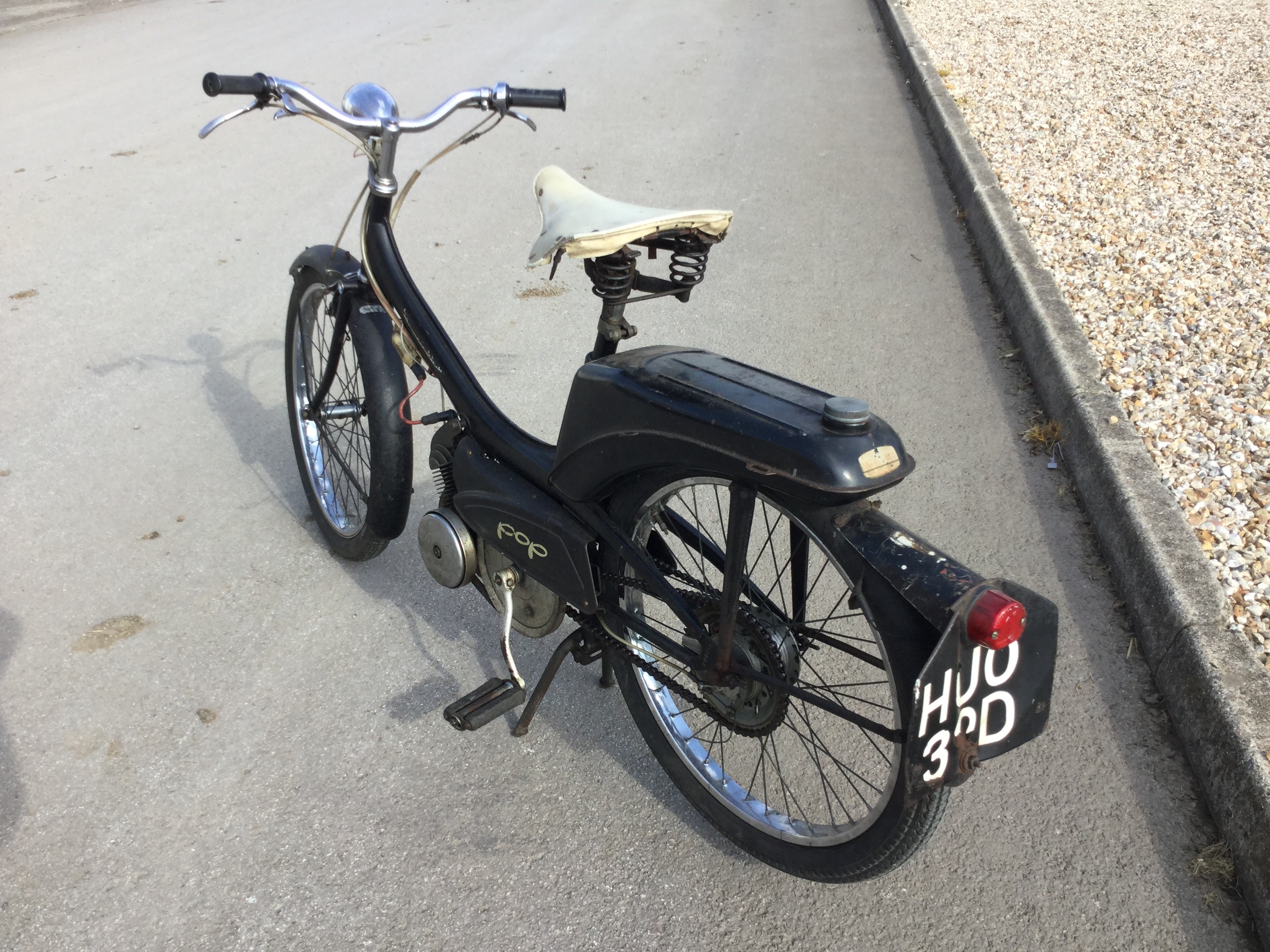 EXTRA LOT: A circa 1966 Raleigh Runabout restoration project, black. - Image 4 of 5