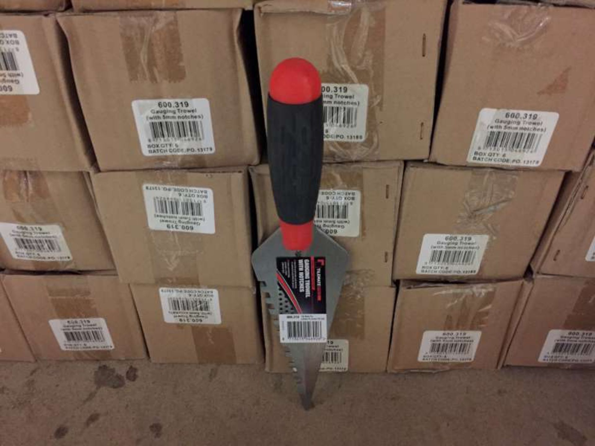 60 X TILEMATE PRO GAUGING TROWEL WITH NOTCHES IN 10 BOXES - Image 2 of 2