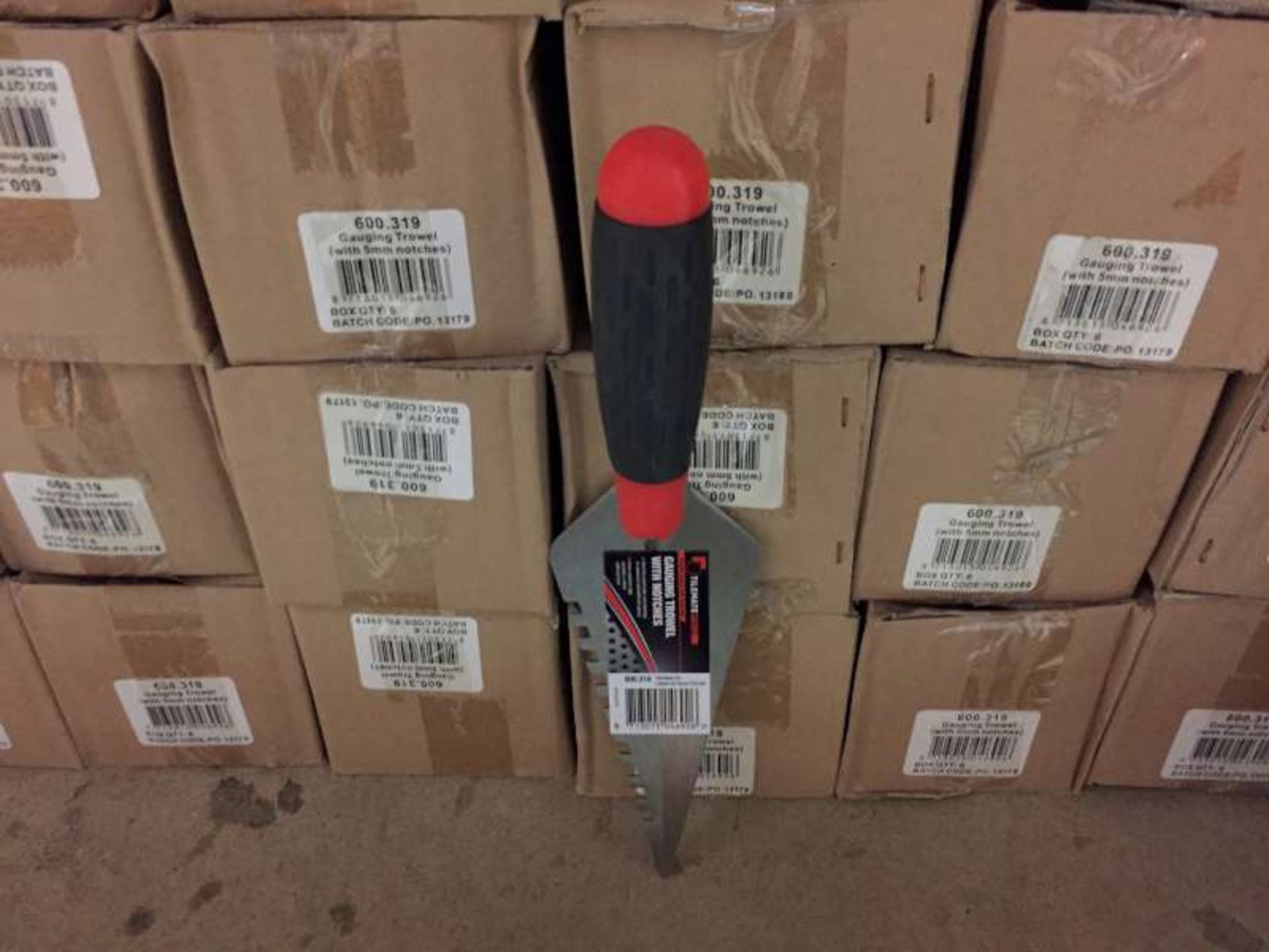 60 X TILEMATE PRO GAUGING TROWEL WITH NOTCHES IN 10 BOXES