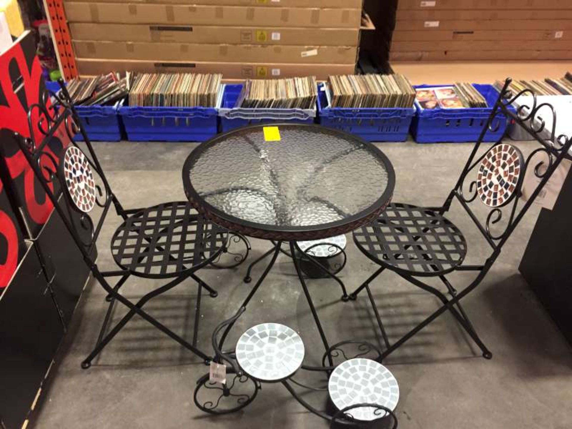 BISTRO TABLE WITH 2 X BIKE PLANT STANDS