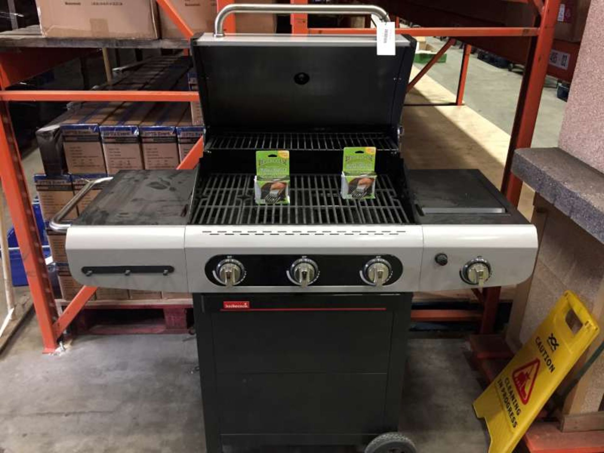 BARBECOOK SIESTA 310 3 BURNER GAS BARBECUE WITH SIDE BURNER