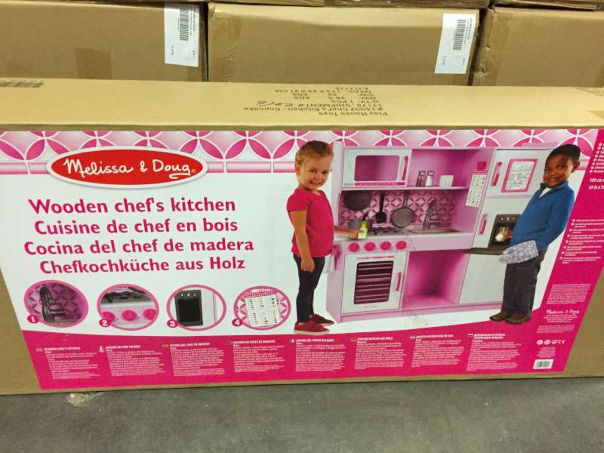 BRAND NEW BOXED MELISSA AND DOUG WOODEN CHEFS KITCHEN IN 1 BOX