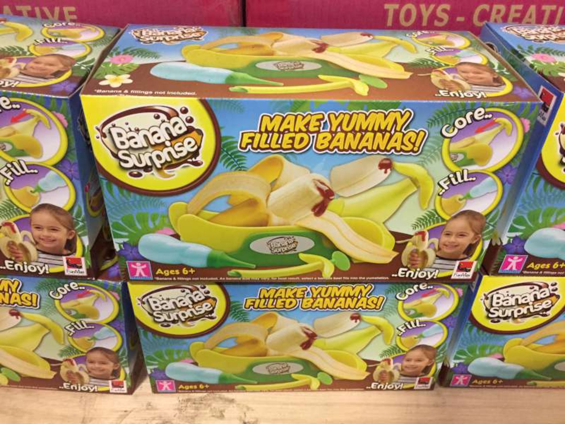 24 X BRAND NEW BOXED BANANA SURPRISE MAKE YUMMY FILLED BANANAS IN 4 BOXES