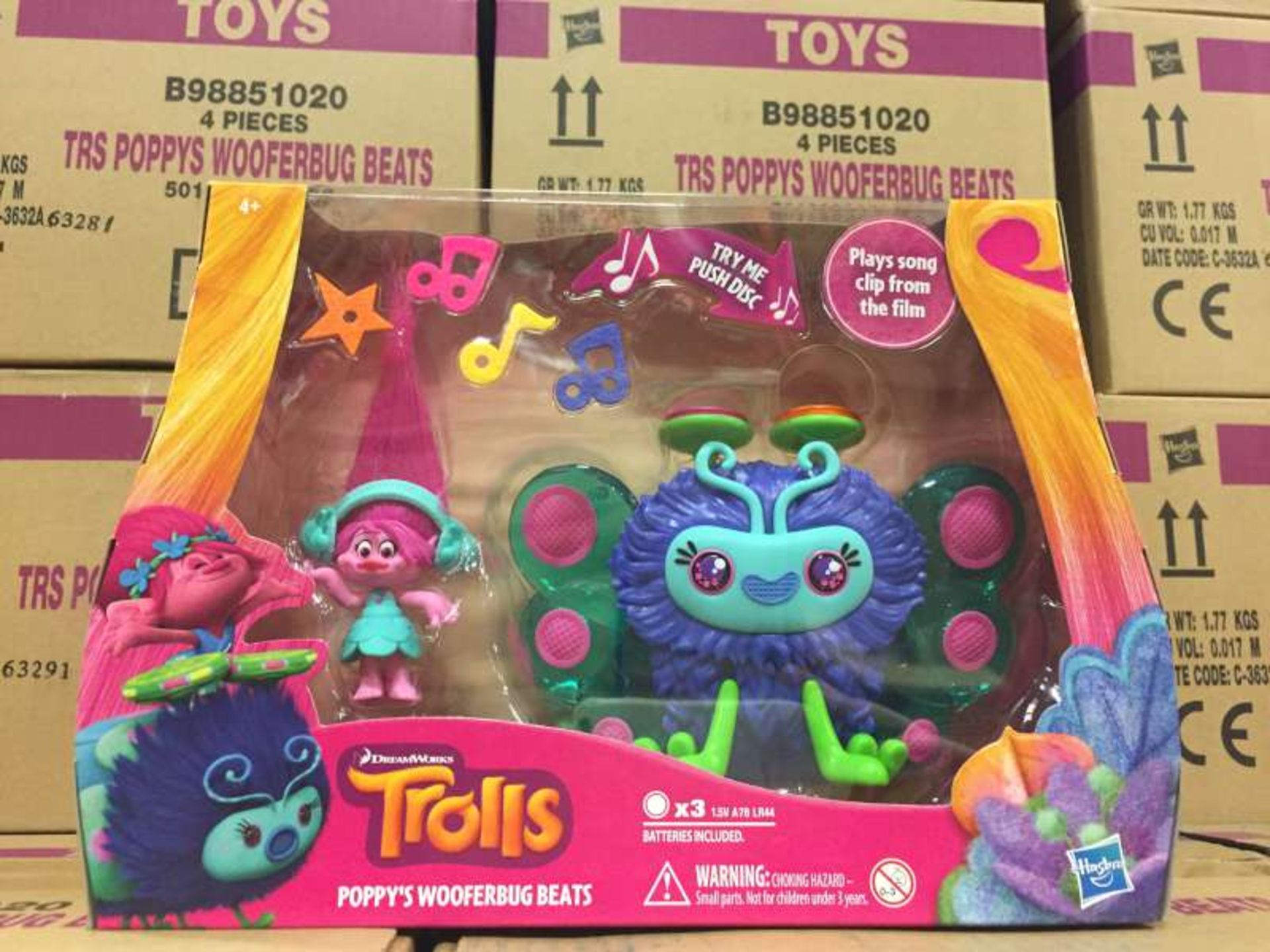 16 X BRAND NEW BOXED DREAM WORKS TROLLS POPPYS WOOFERBUG BEATS IN 4 BOXES