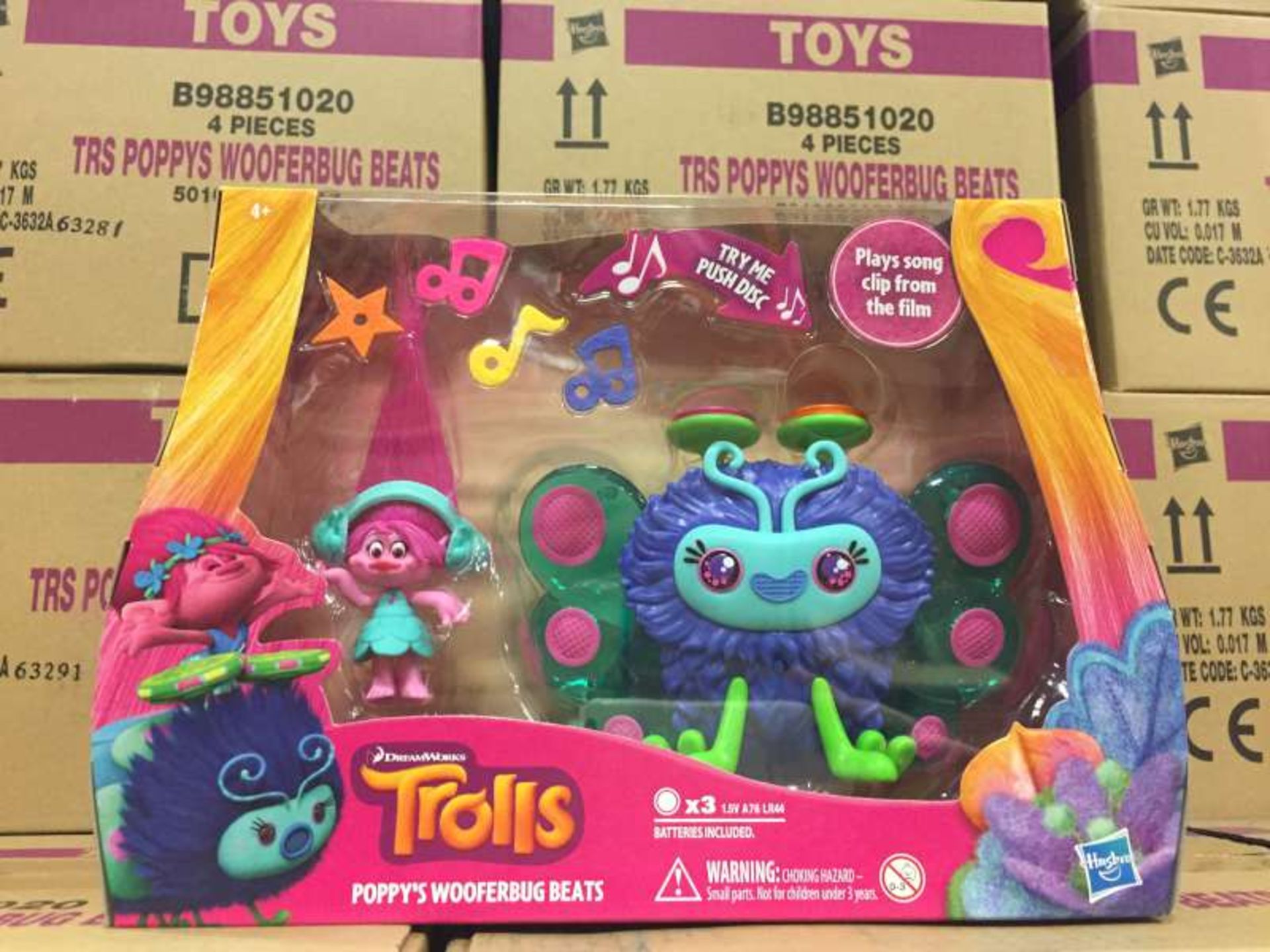 16 X BRAND NEW BOXED DREAM WORKS TROLLS POPPYS WOOFERBUG BEATS IN 4 BOXES