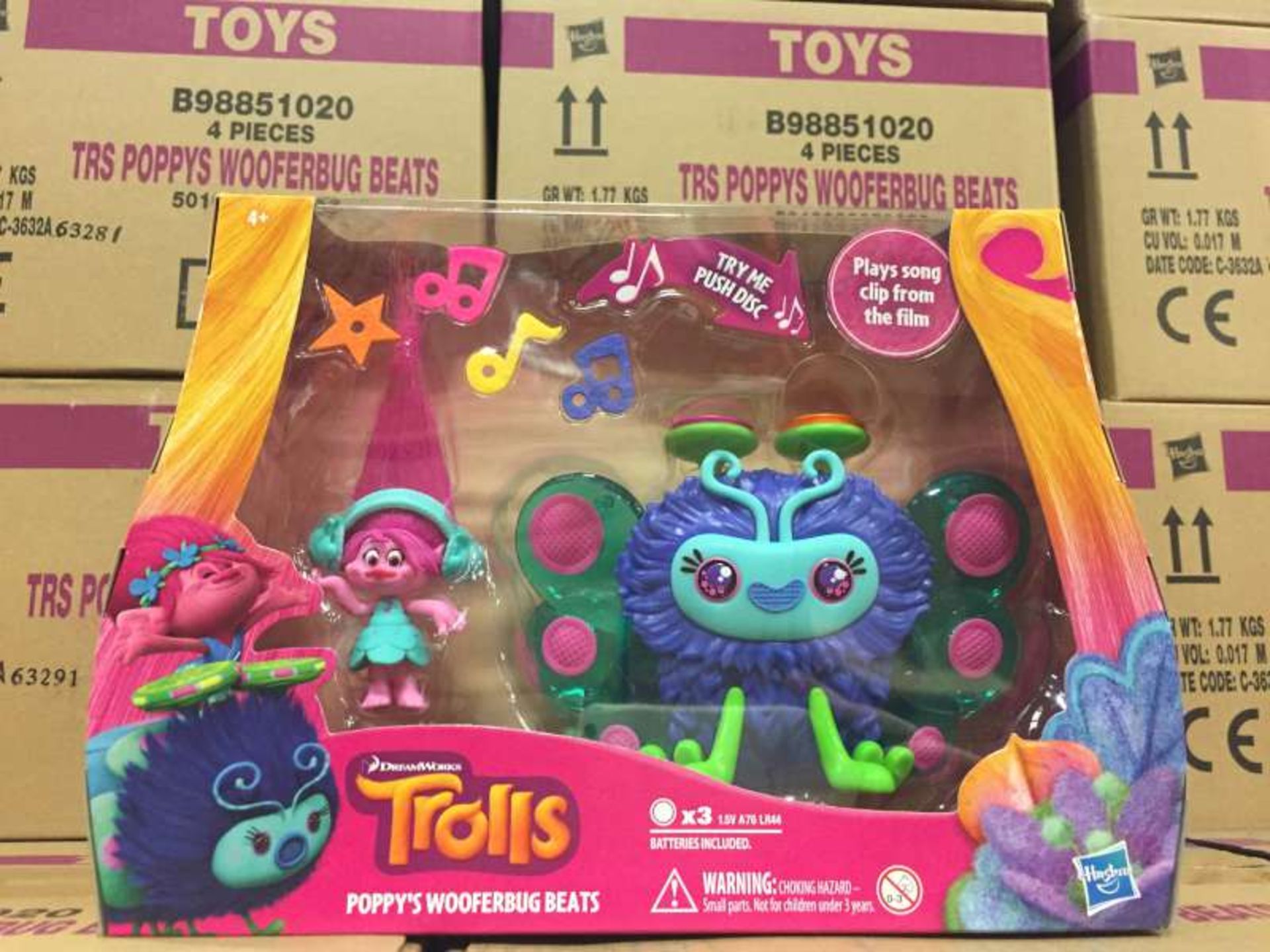 16 X BRAND NEW BOXED DREAM WORKS TROLLS POPPYS WOOFERBUG BEATS IN 4 BOXES