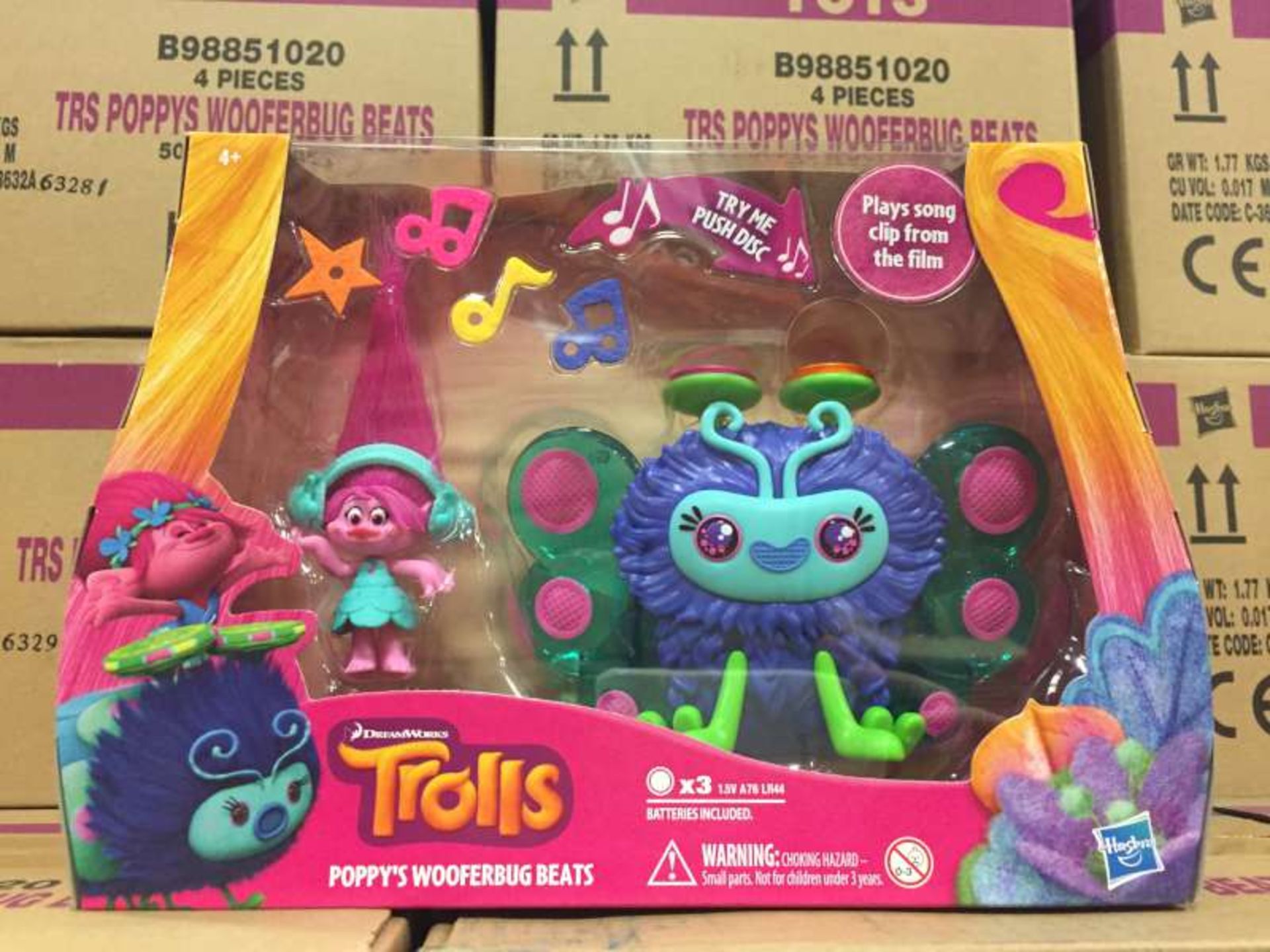 16 X BRAND NEW BOXED DREAM WORKS TROLLS POPPYS WOOFERBUG BEATS IN 4 BOXES