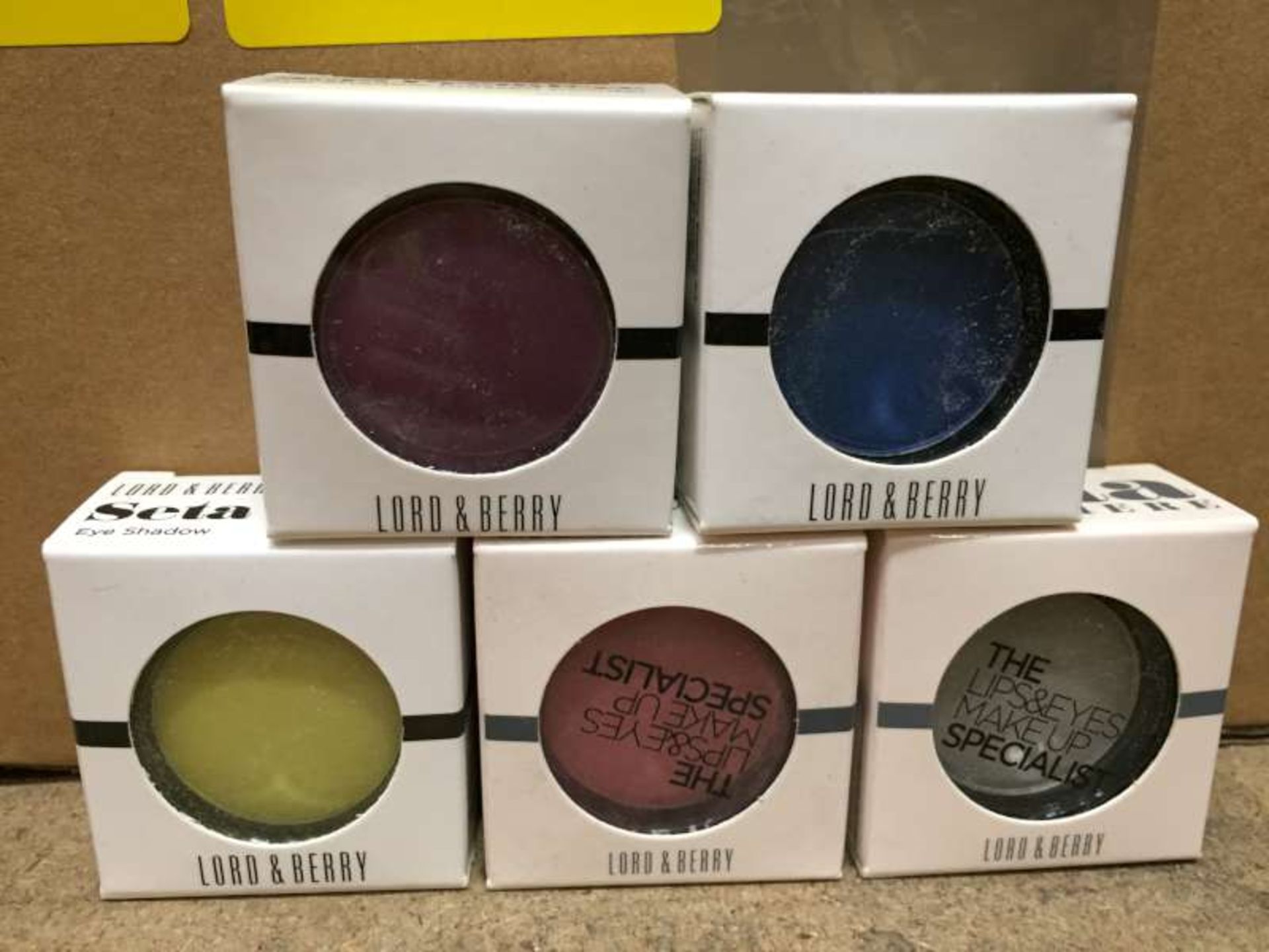 25 X LORD AND BERRY SETA PREMIERE EYESHADOW IN VARIOUS COLOURS