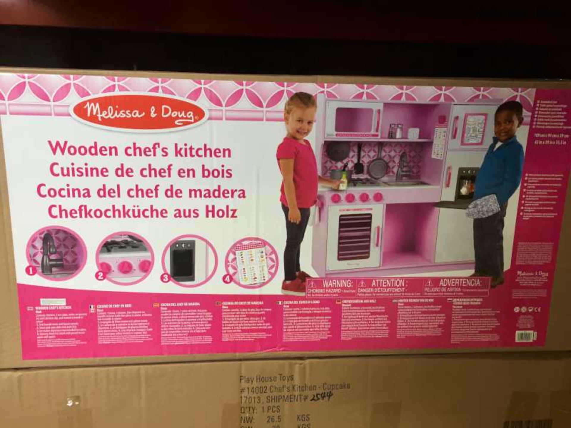 BRAND NEW BOXED MELISSA AND DOUG WOODEN CHEFS KITCHEN