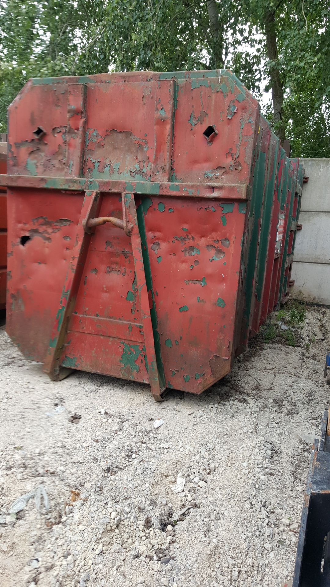 Unbranded 40 Cubic Yard roll on roll off compactor skip