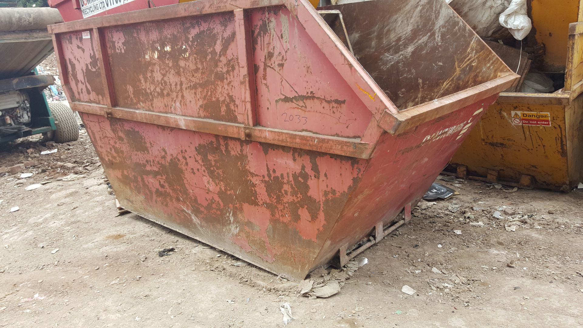 Unbranded 14 Cubic Yard skip