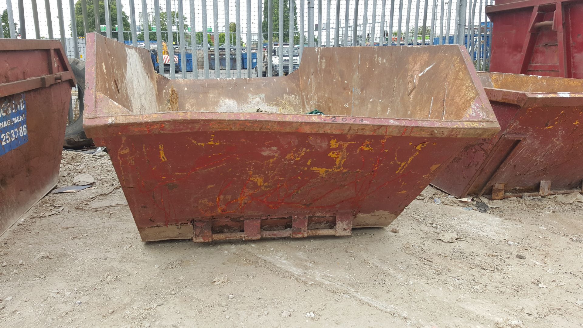 Unbranded 8 Cubic Yard skip