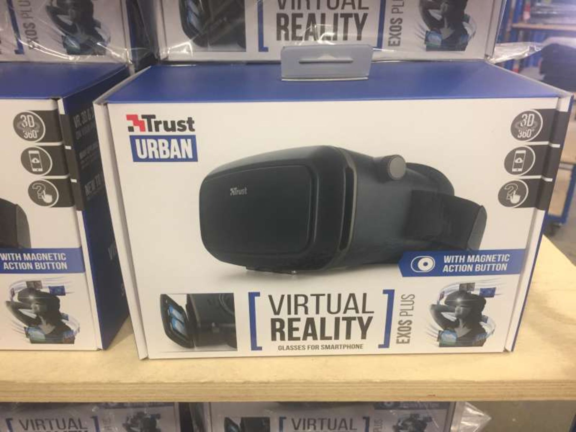 10 X BRAND NEW BOXED TRUST URBAN VIRTUAL REALITY GLASSES FOR SMARTPHONES