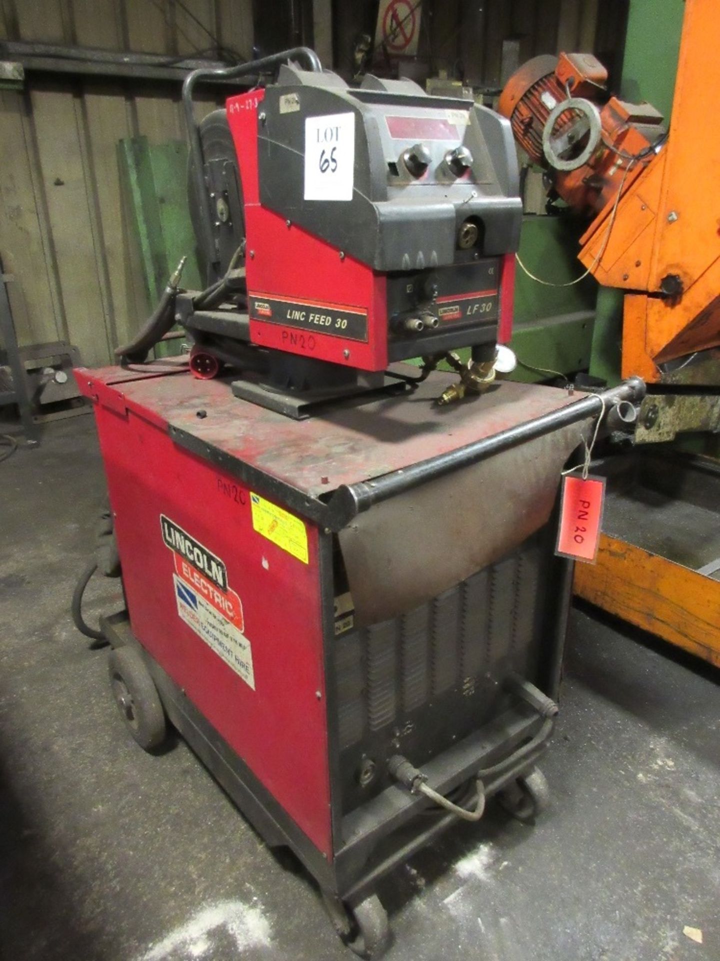 Lincoln Electric CV500-1 welder complete with LF30 wired fitted in quarantine for spares/repair