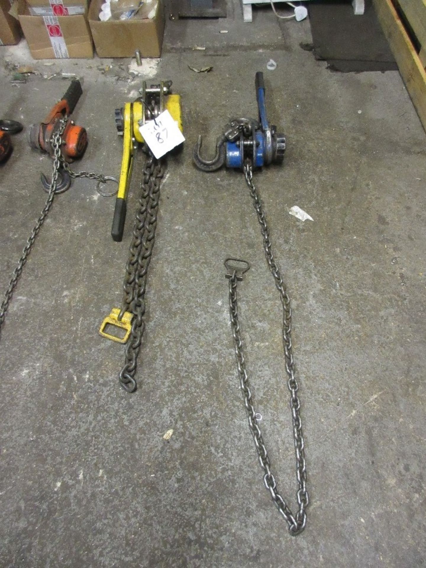 3 - tonne chain pulley lever hoist and 1.5 tonne chain pulley lever hoist - Image 2 of 2