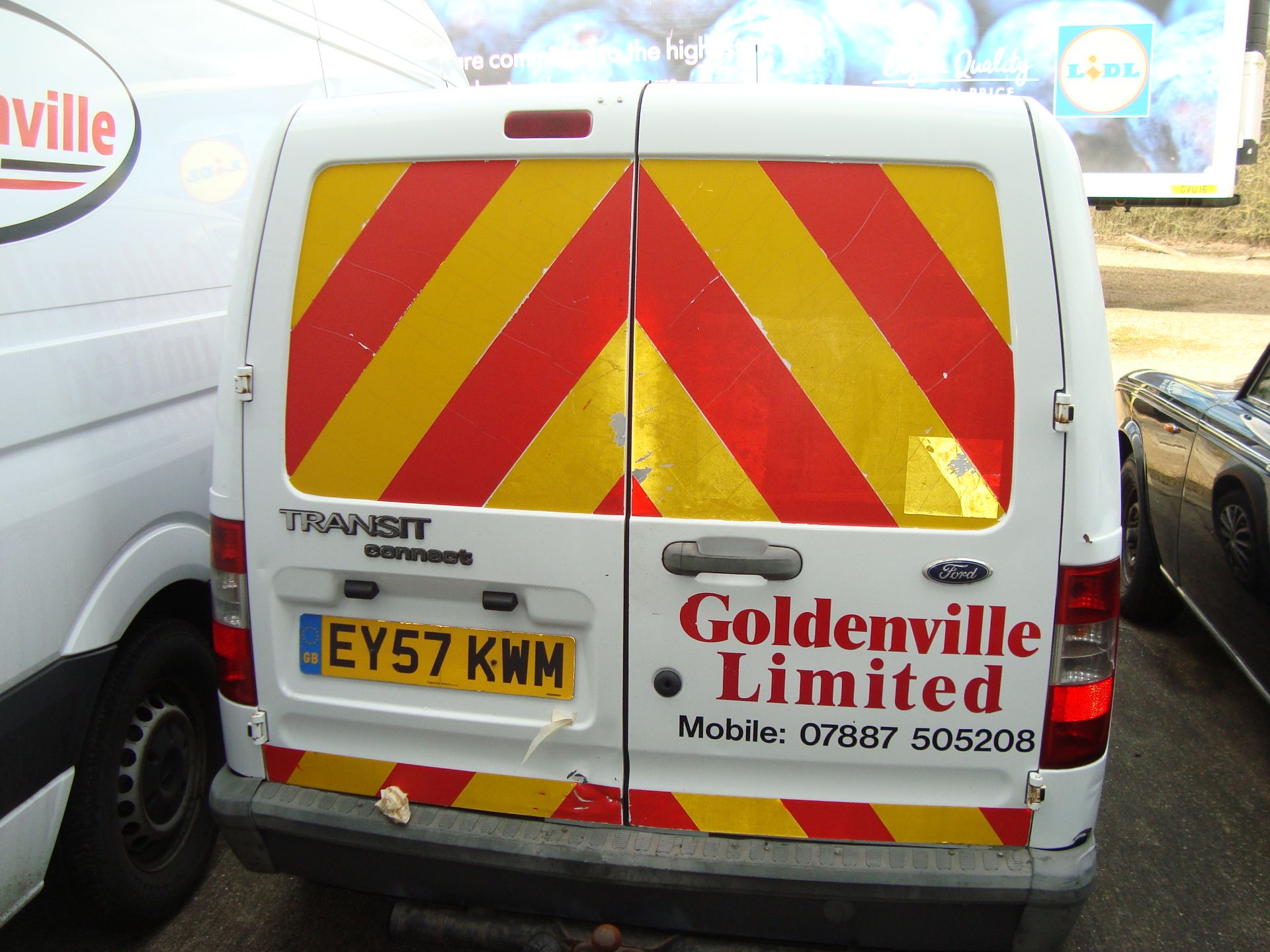 Ford Transit Connect T200L TDCi short wheelbase panel van, ply lined, with towbar and vehicle - Image 4 of 4