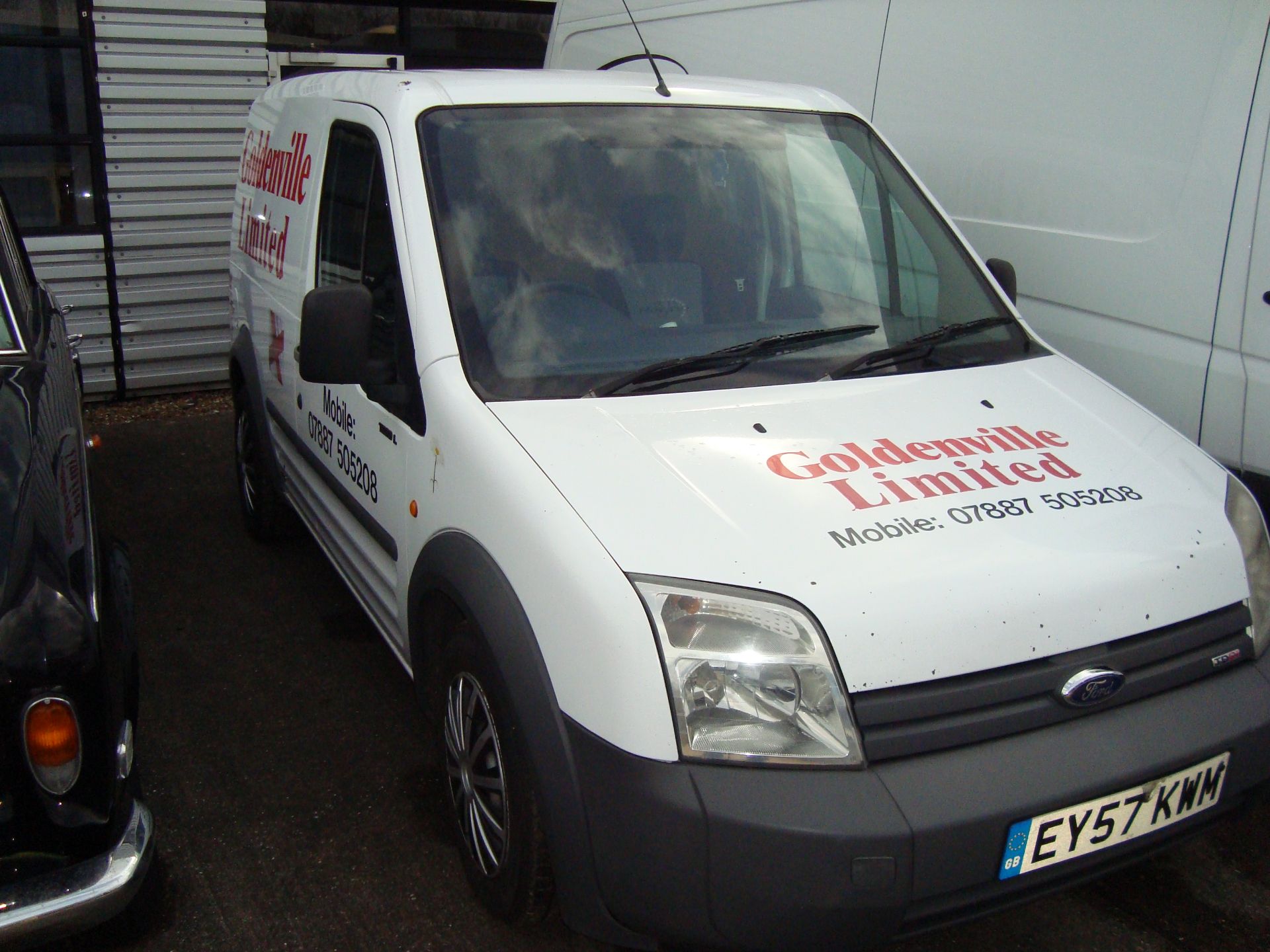 Ford Transit Connect T200L TDCi short wheelbase panel van, ply lined, with towbar and vehicle - Image 2 of 4