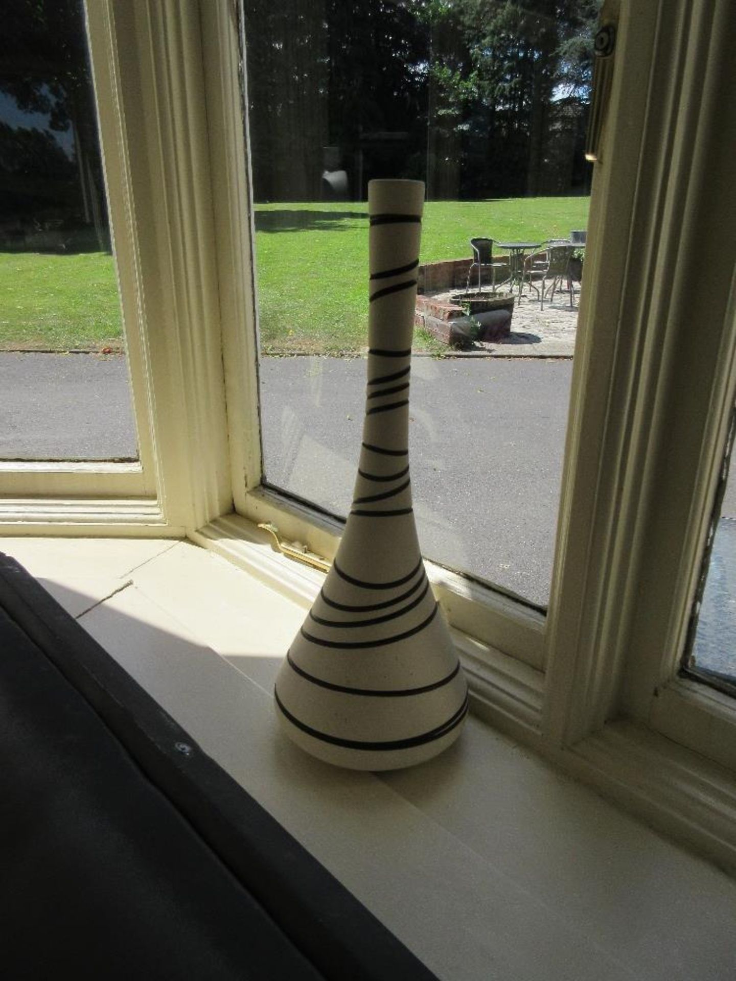 Pair of vase - Image 2 of 2