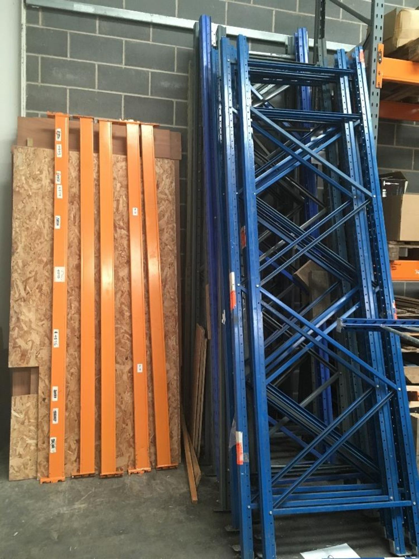 Quantity of bolt free racking to include 19 - Bays Pallet Racking, a quantity of dismantled racking, - Bild 4 aus 5