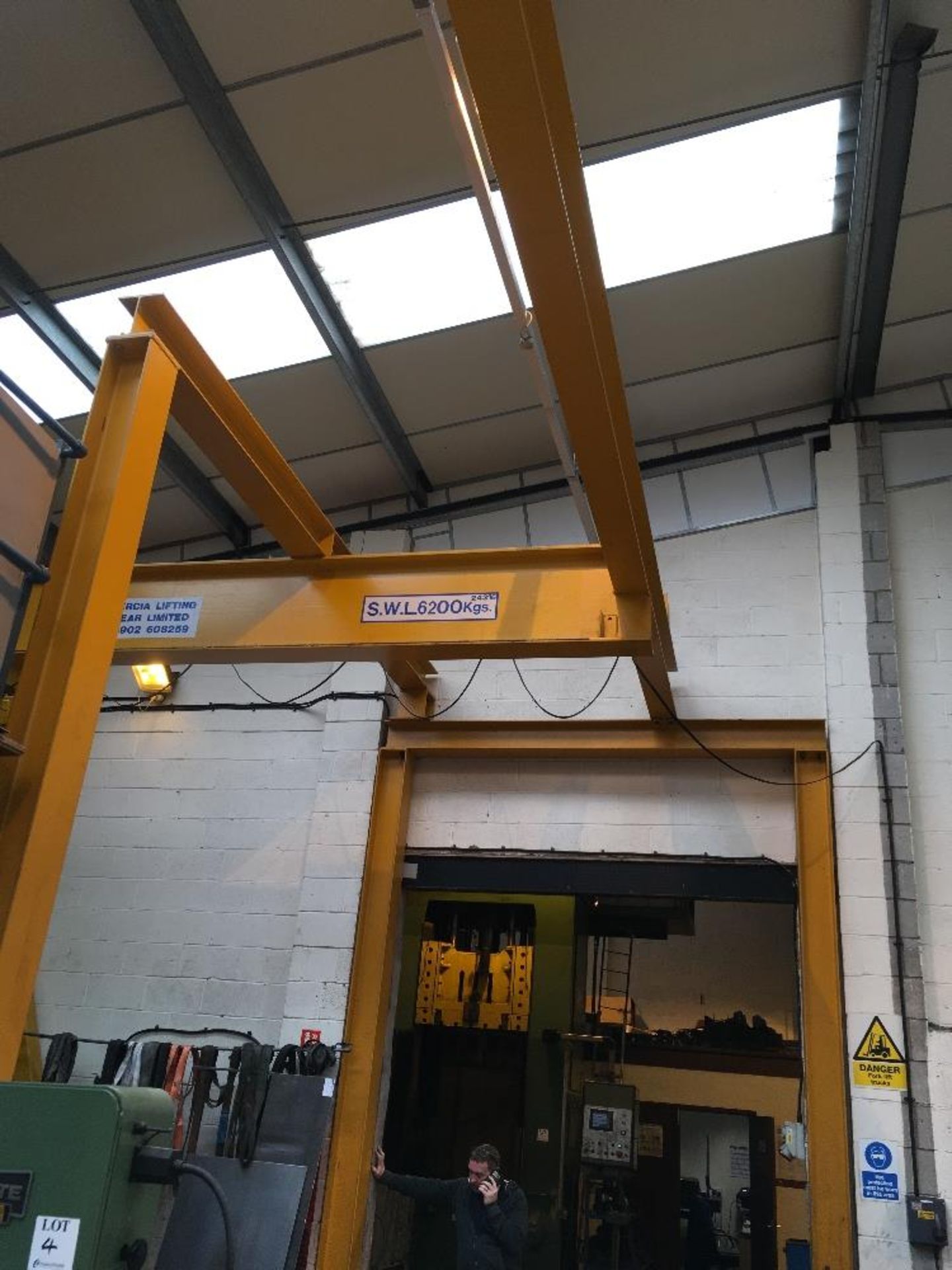 Gantry crane, 16.5m (L) x 11.5m (W) x 4.5m (H), 3200kg capacity with Abus 3.2T hoist with right - Image 3 of 8