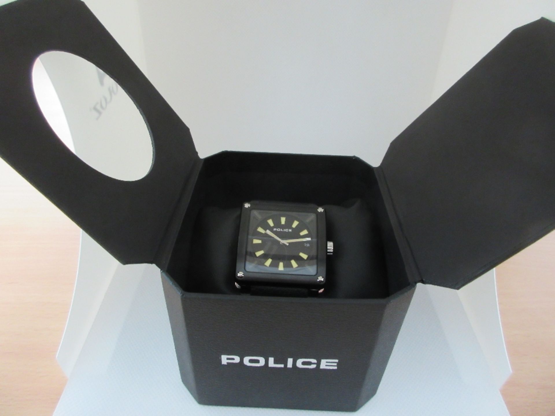 POLICE MALE WATCH, MODEL 12080JSB/02, CASE DIAMETER 42MM, LEATHER STRAP, BOXED, RRP £ 140