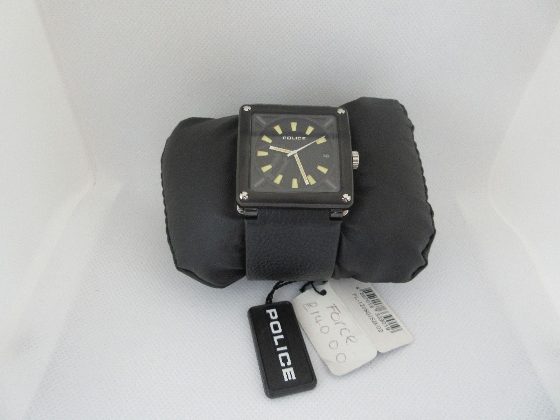 POLICE MALE WATCH, MODEL 12080JSB/02, CASE DIAMETER 42MM, LEATHER STRAP, BOXED, RRP £ 140 - Image 2 of 4