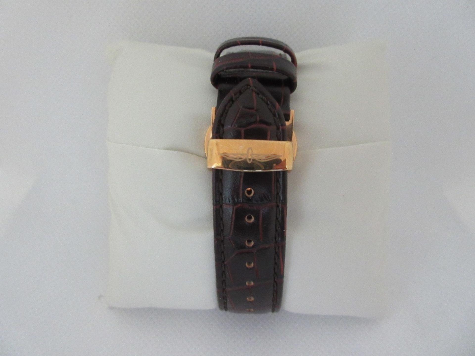 ROTARY MALE WATCH, MODEL 13299, CASE DIAMETER 42MM, LEATHER STRAP, BOXED - Image 3 of 4