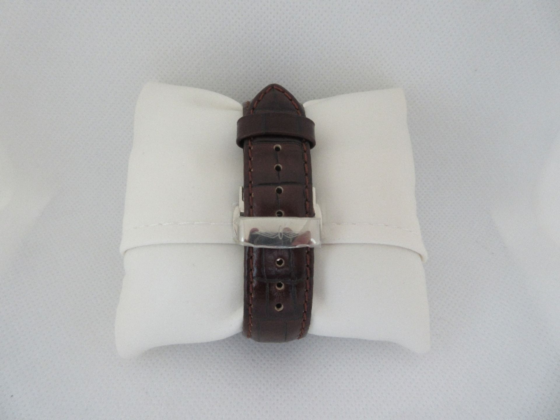 ROTARY MALE WATCH, MODEL GS90030/19, CASE DIAMETER 42MM, LEATHER STRAP, BOXED, RRP £ 299 - Image 3 of 4