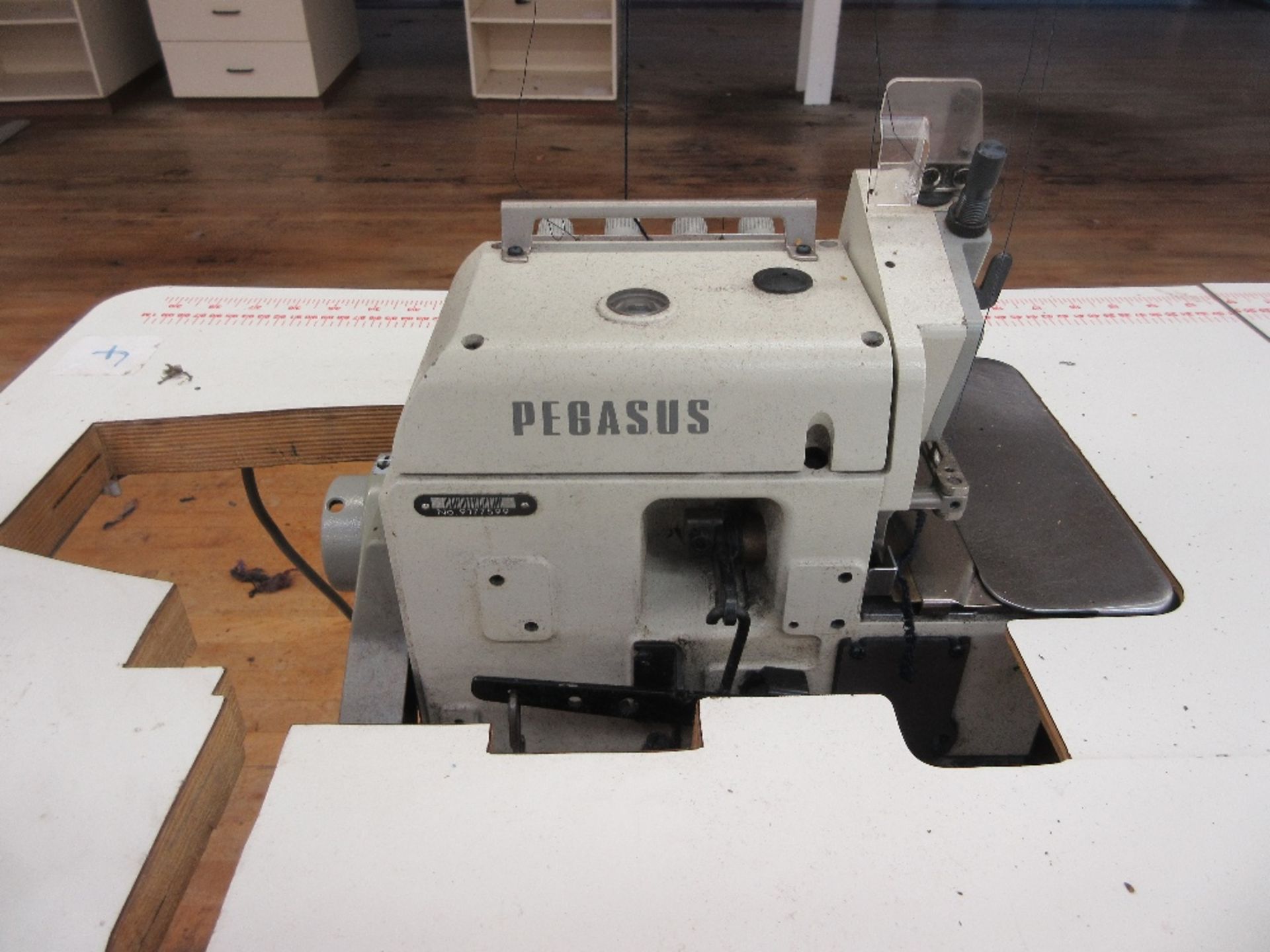 Pegasus type EX5214-03 over locker Spec 333- 2 x 4. Serial No. 9177599 - Image 3 of 4