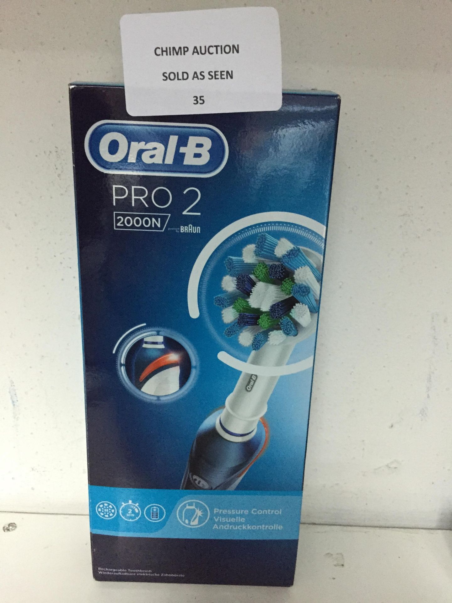 Oral-B Pro 2 2000 CrossAction Electric Toothbrush RRP £89.99.