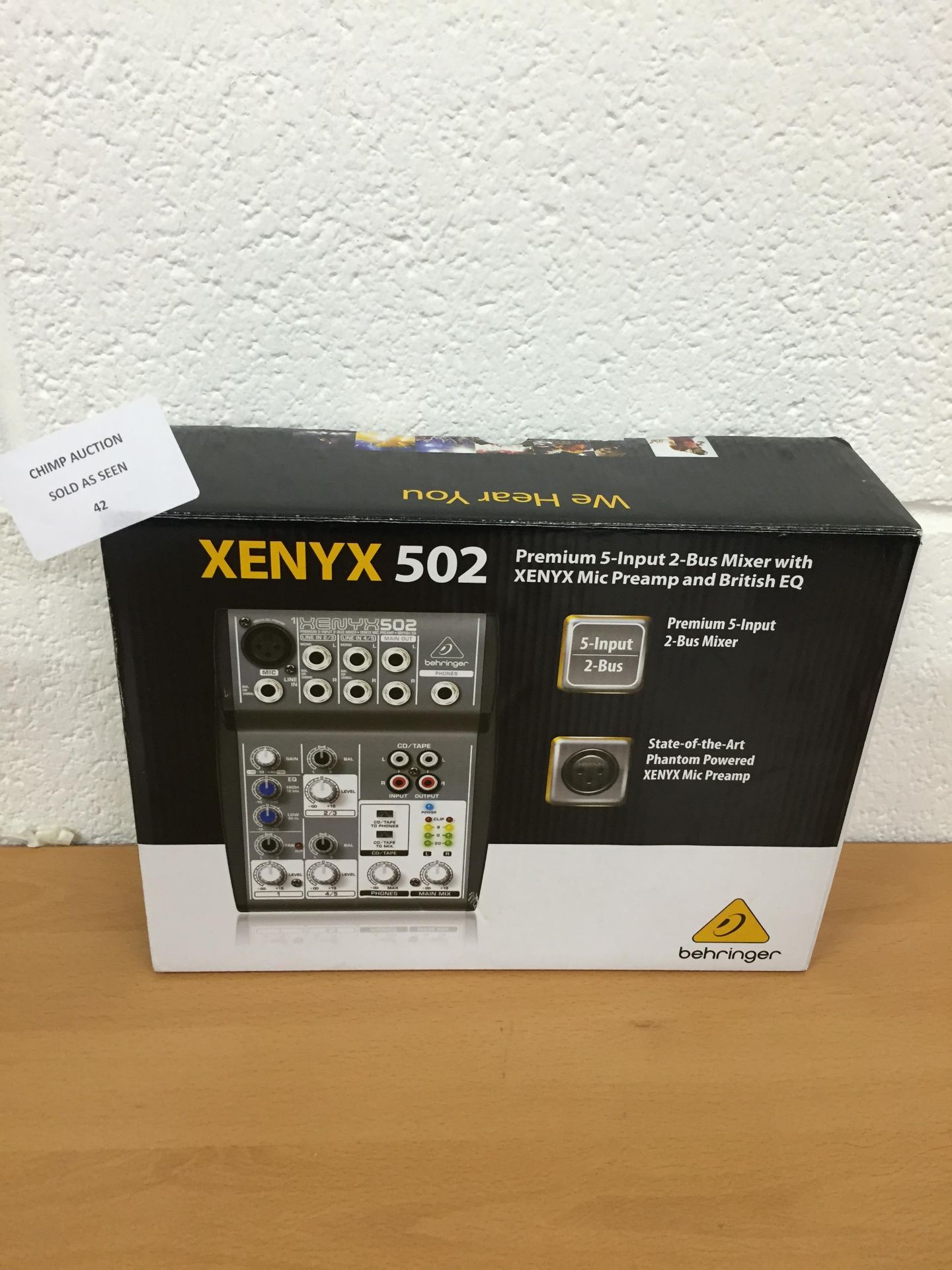 Behringer Xenyx 502 mixer