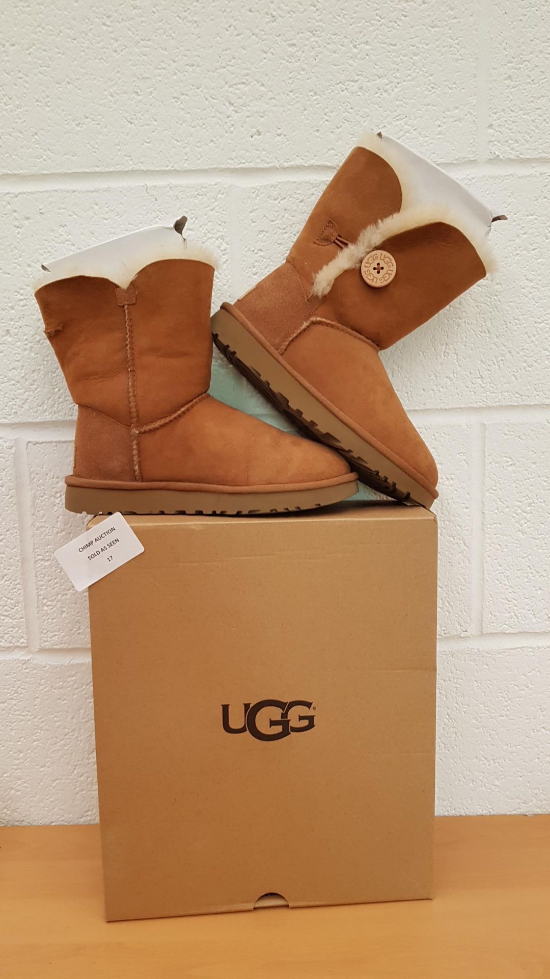 UGG Australia Bailey Button, Women's Boots UK SIZE 4.5 RRP £179.99