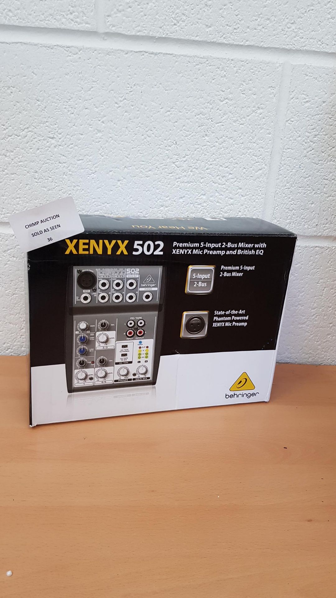 Behringer Xenyx 502 mixer
