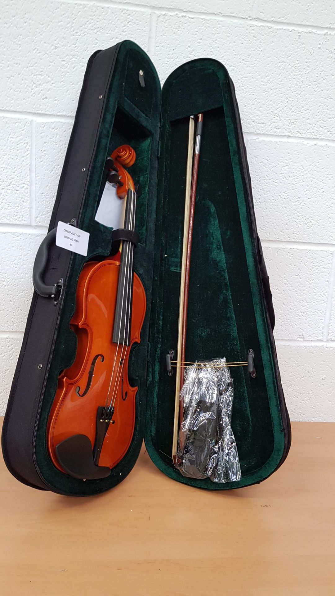 Windsor 4/4 student violin & case