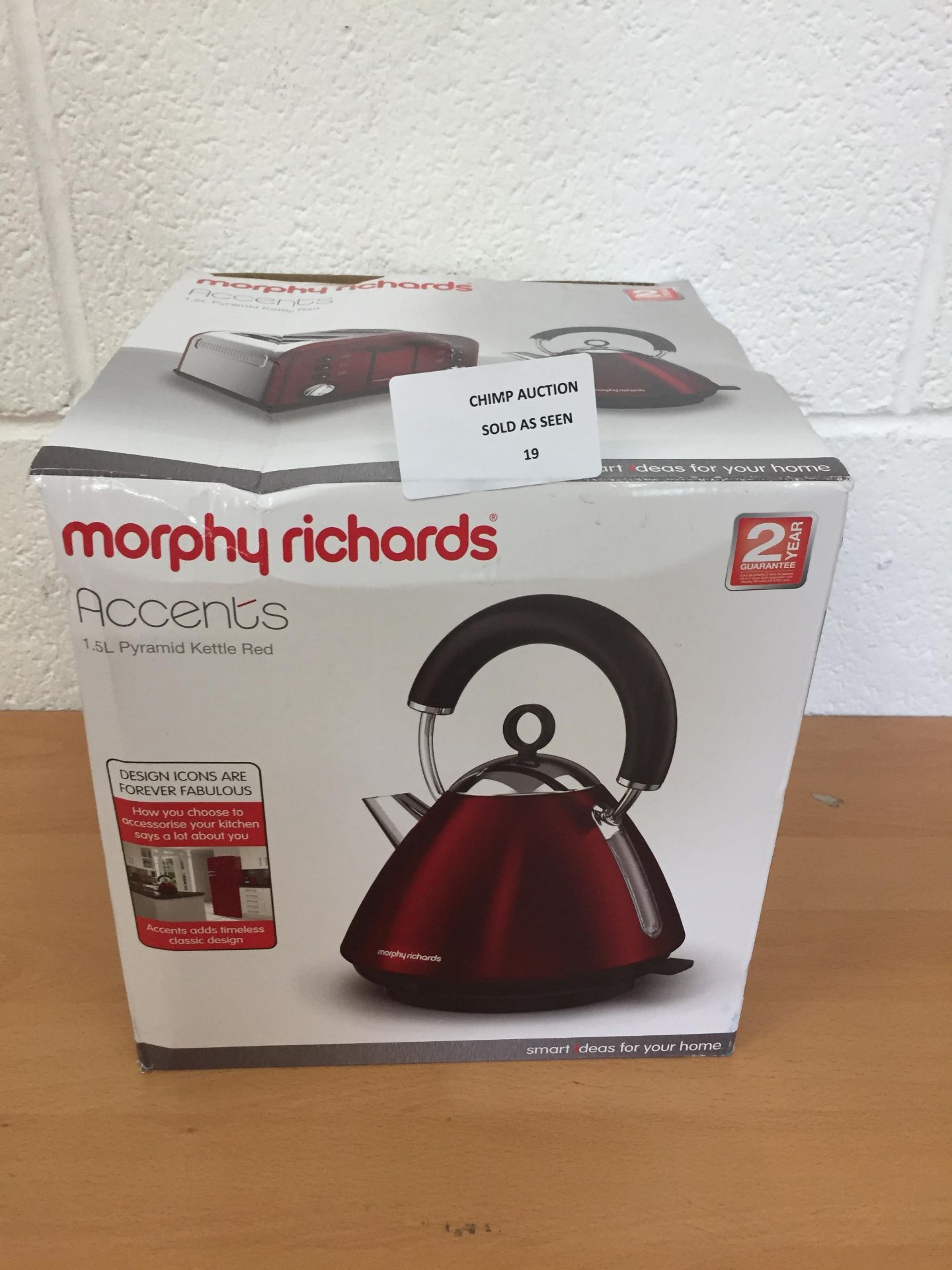 Morphy Richards Accents Pyramid kettle