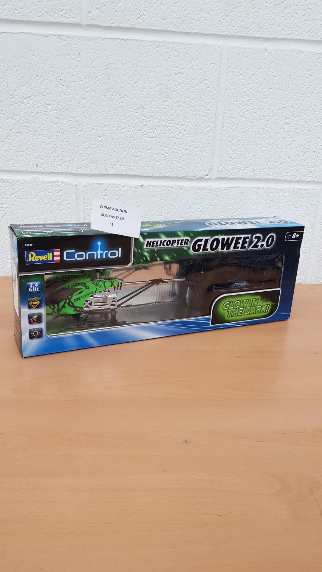 Revell Control 23940 Helicopter Glowee 2.0" RRP £39.99.