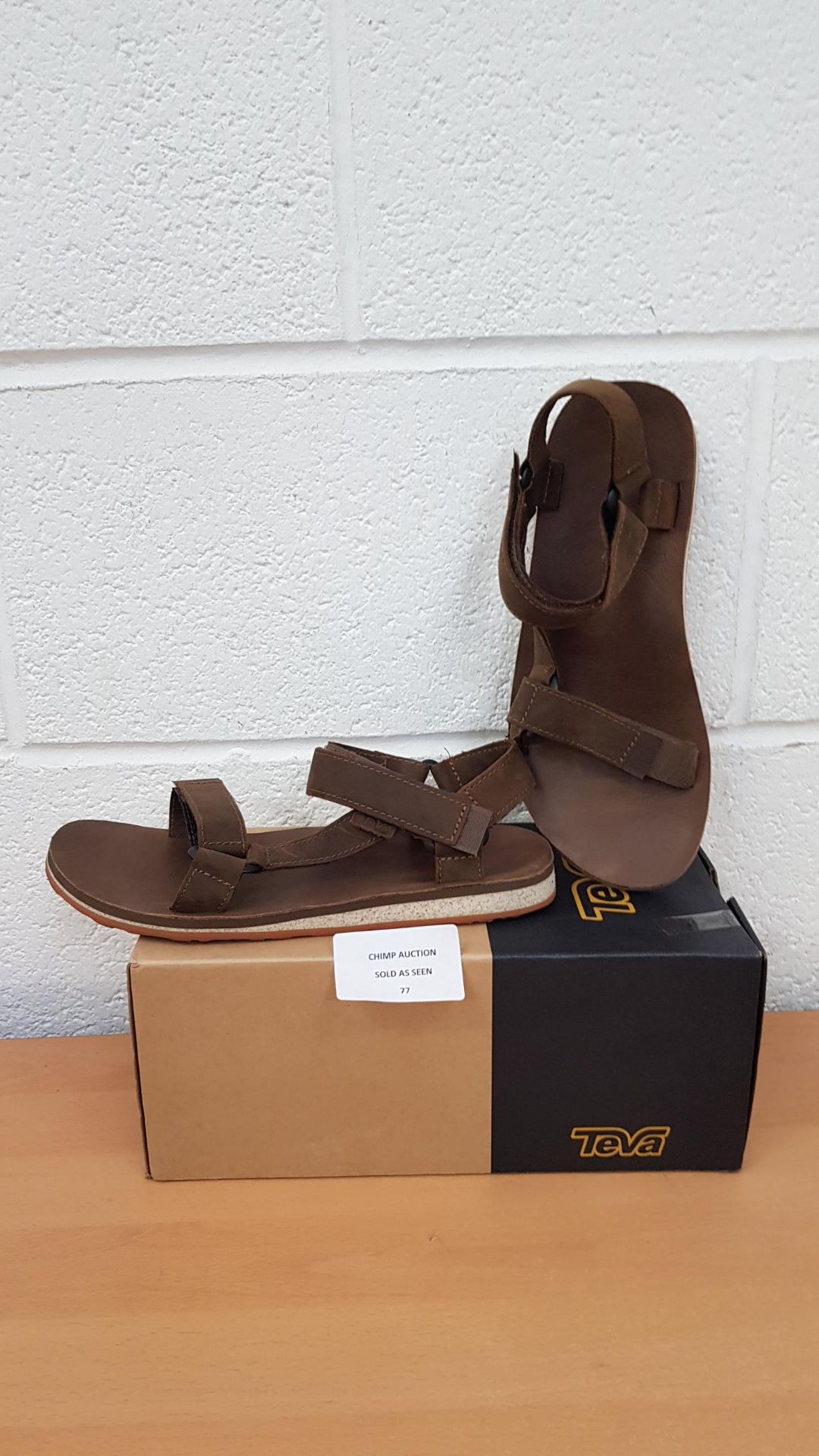 Teva mens Premium leather sandals UK 8 RRP £89.99