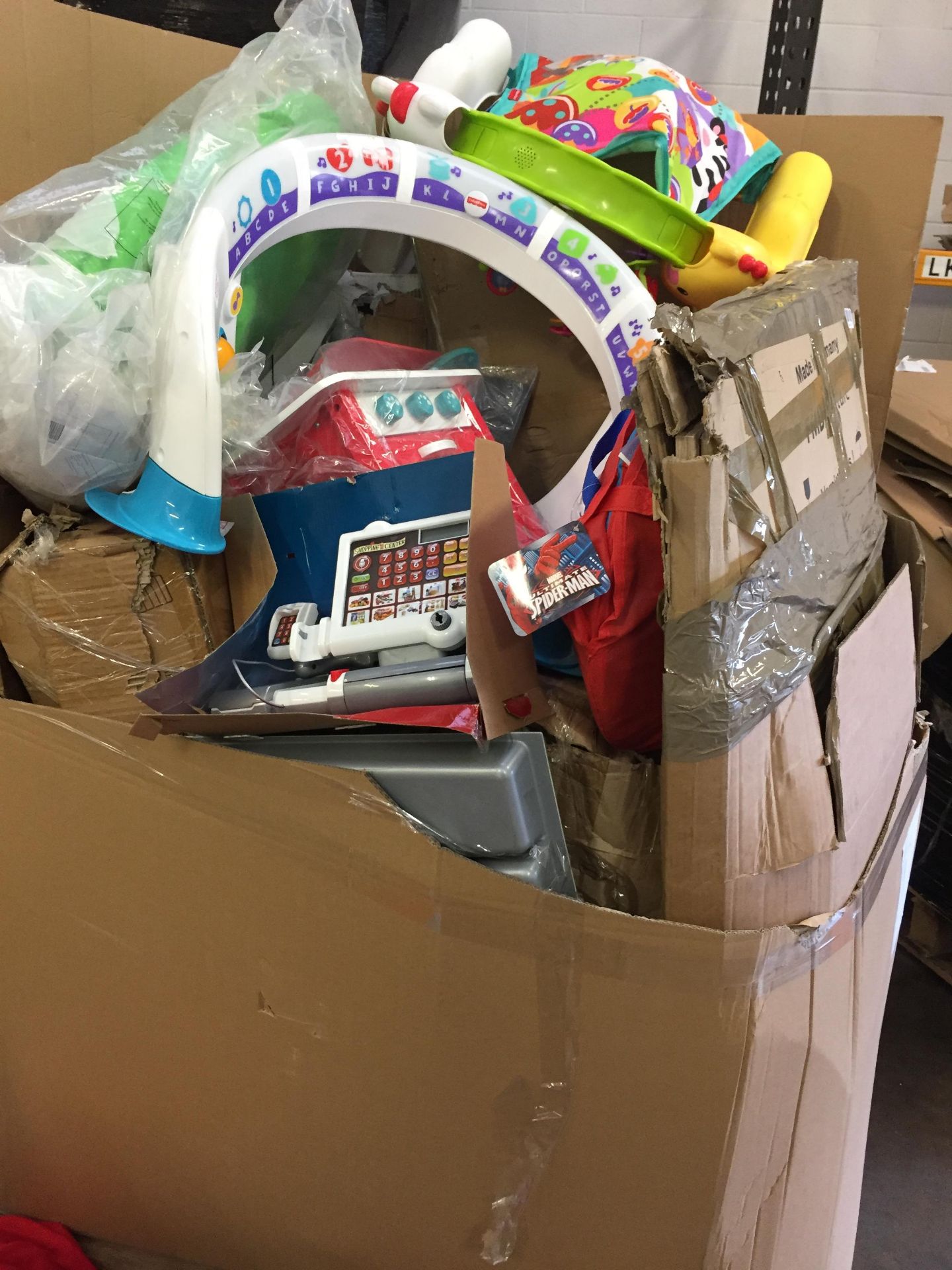 1X Pallet of mixed Toys, Houehold items & more