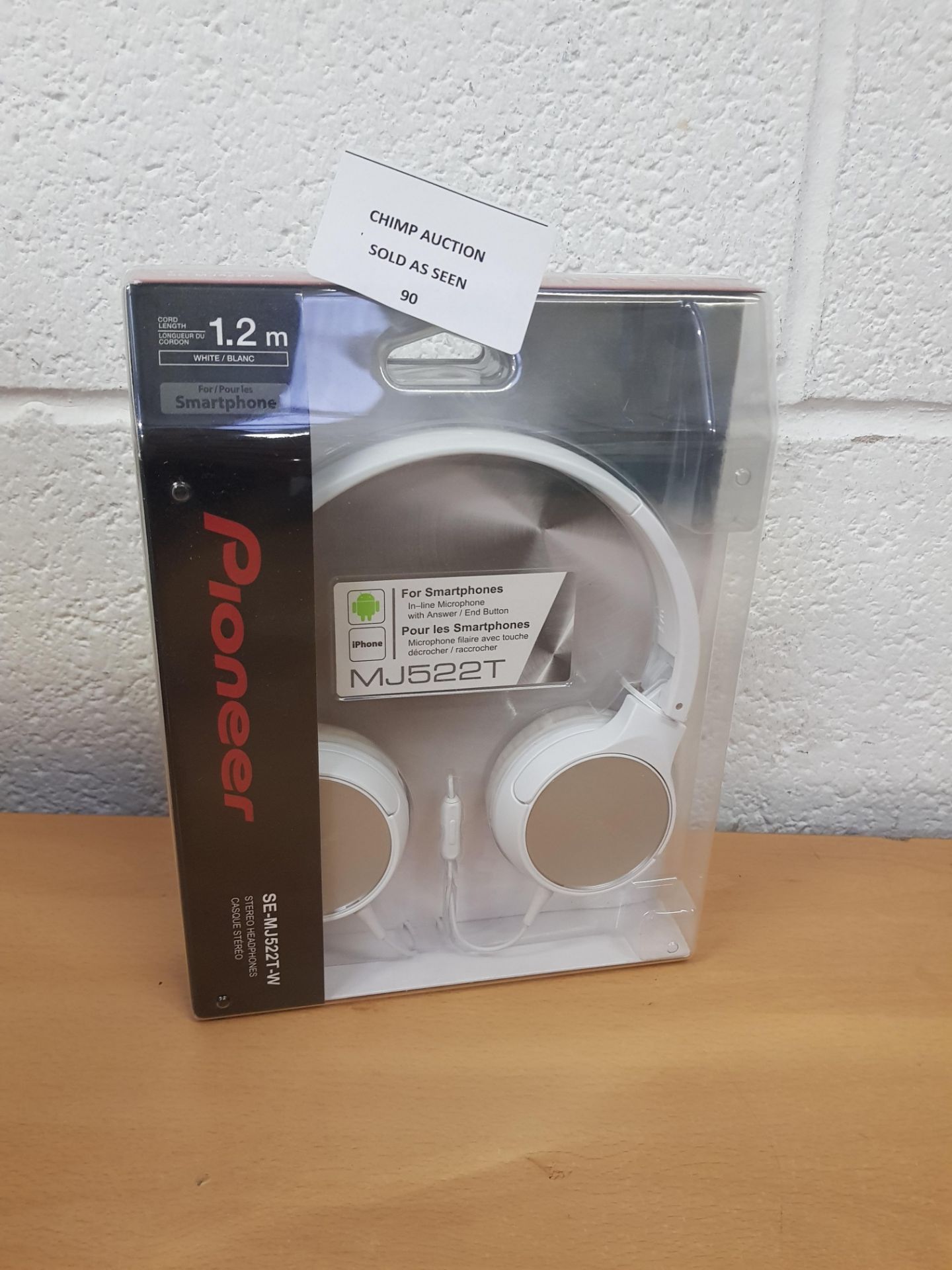 Brand new Pioneer SE-MJ522T-W Dynamic Headphones RRP £45.